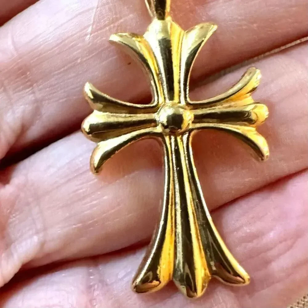 Worthington beaded  gold tone cross necklace